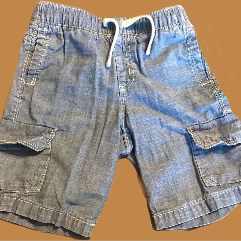 Boys Old Navy Sz 5T Chambray Cargo Shorts